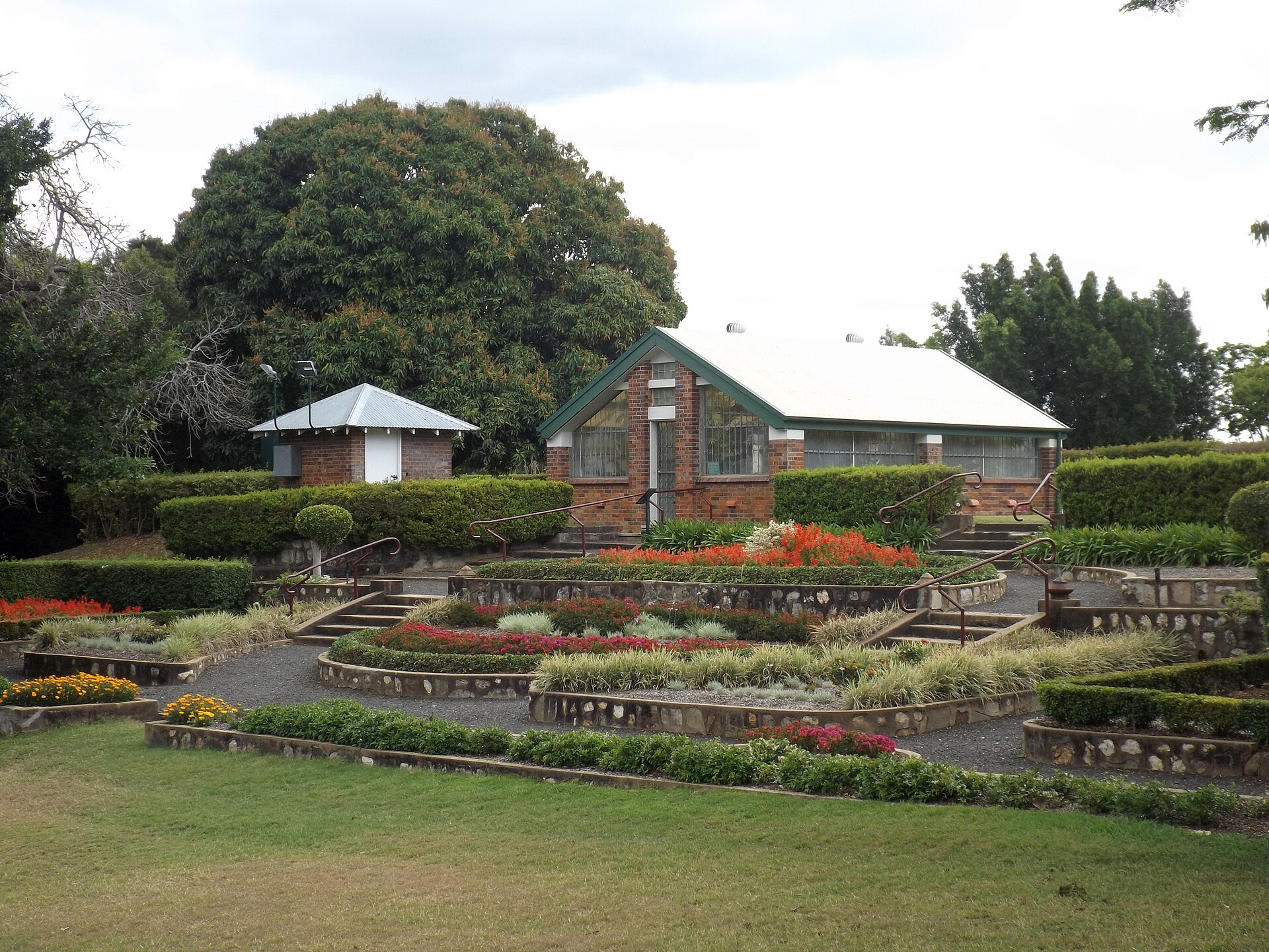 Garden beds and bush houses at Queens Park, Ipswich