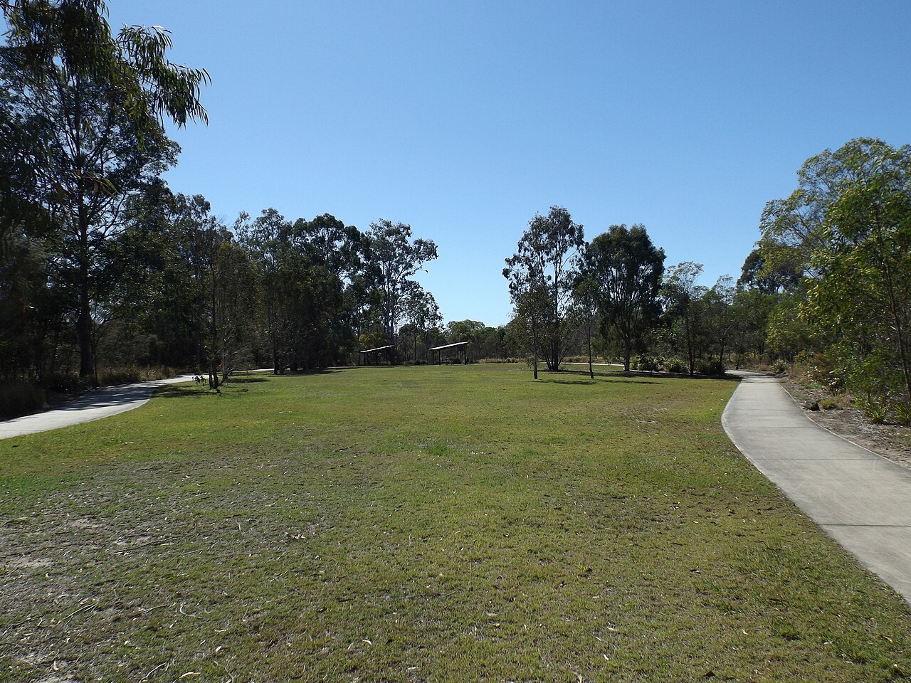 Parkland and path at Berrinba Wetlands