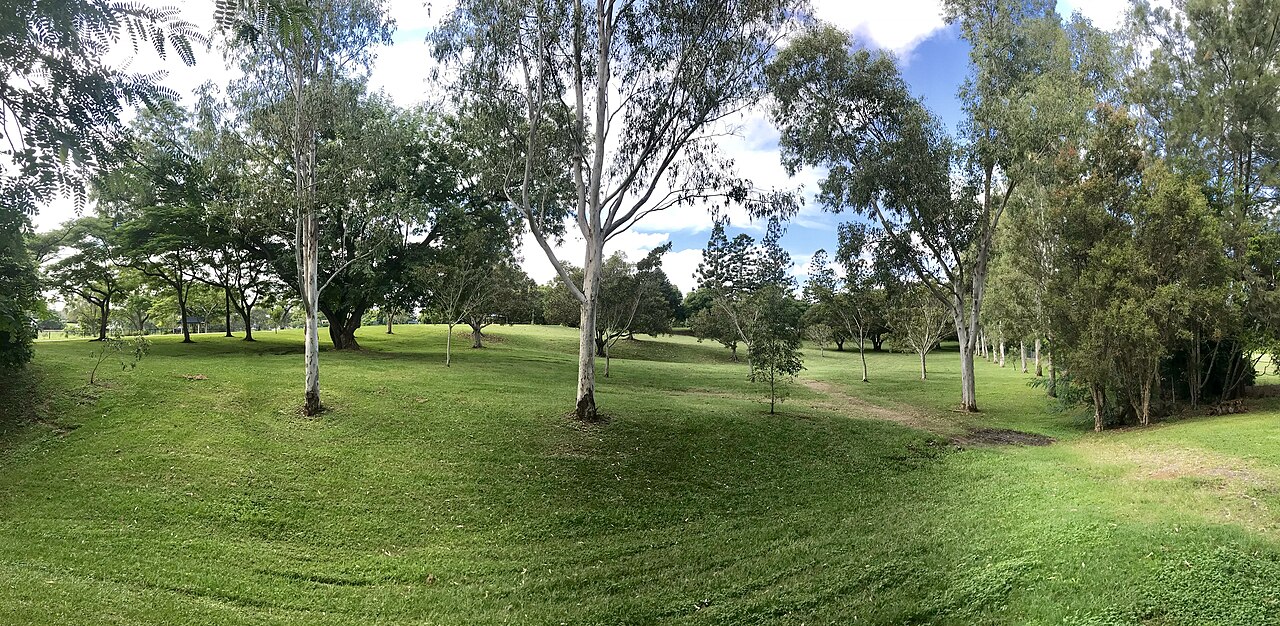 Sir John Chandler Park at Indooroopilly, Queensland, view