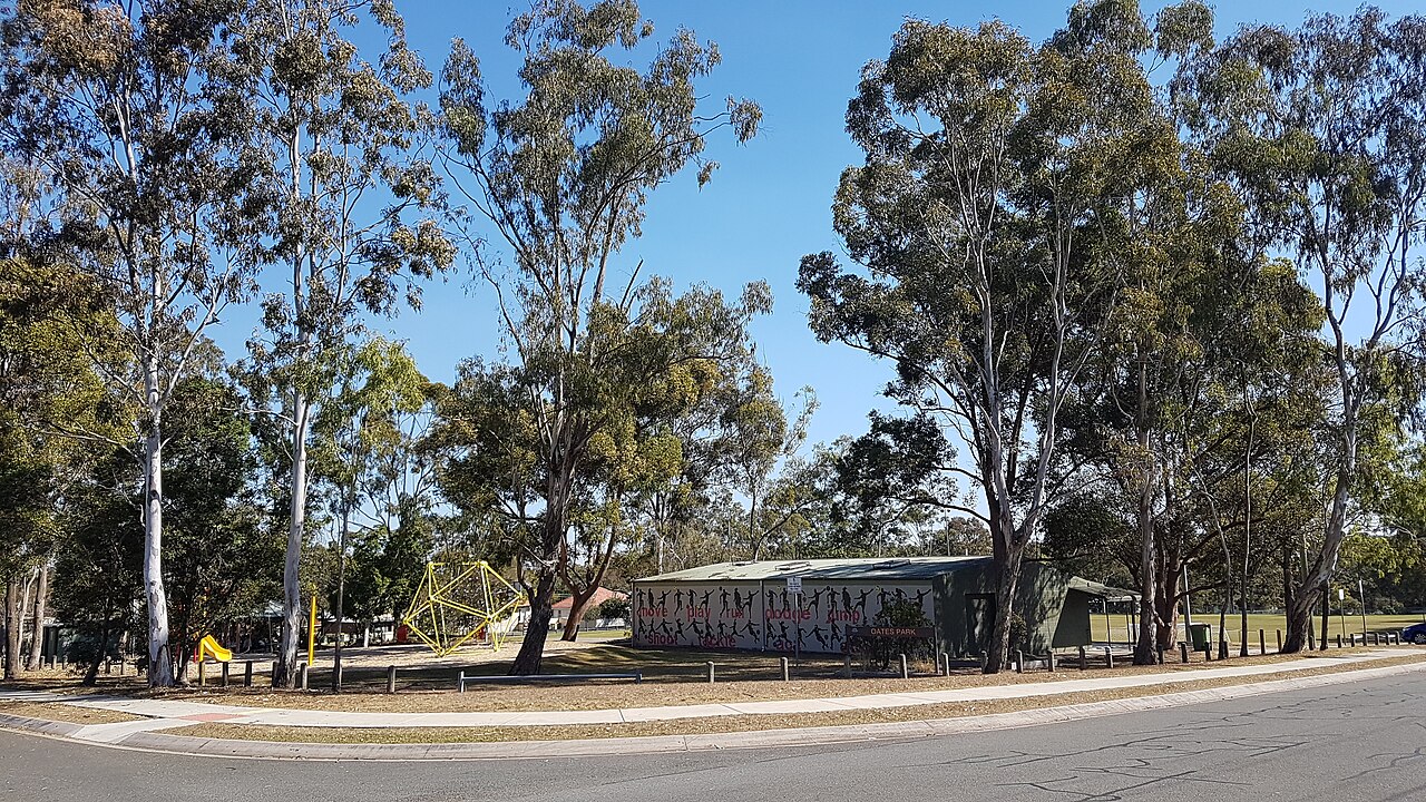 Oates Park, Woodridge, from the north-east